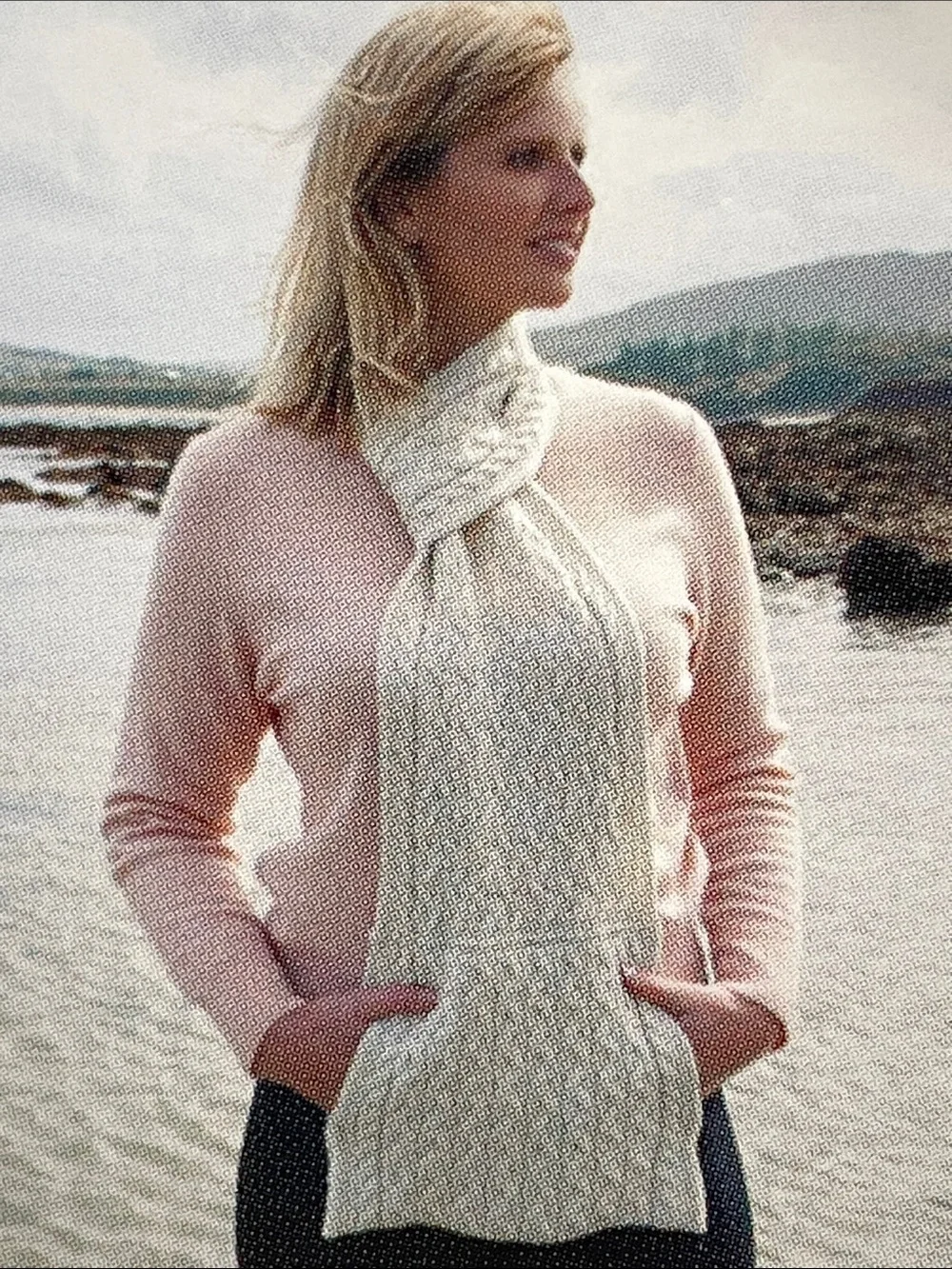 NWT Aran Woollen Mills Ireland Pocket Scarf Merino Wool Cable Knit Cream